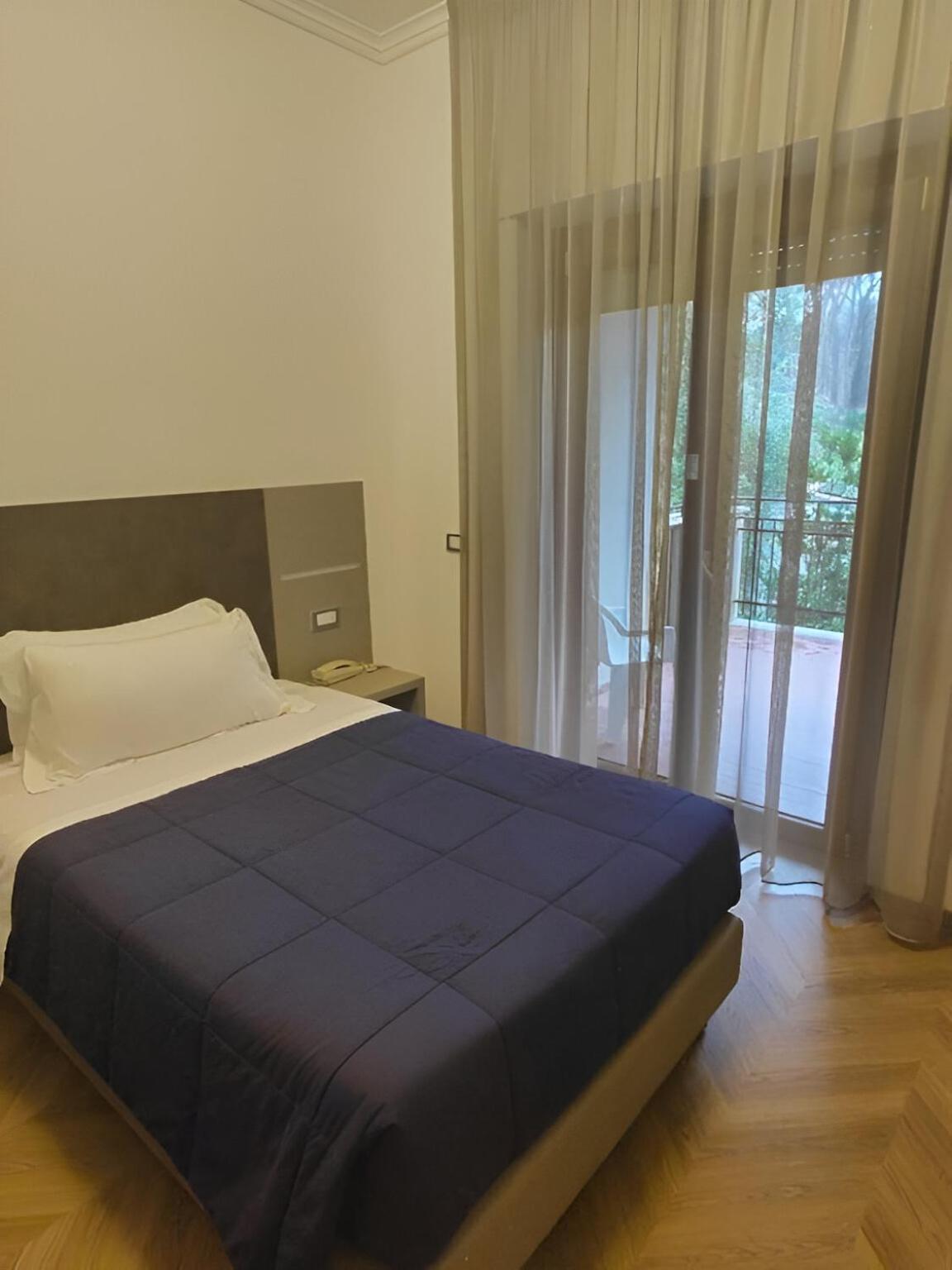 Hotel Casa Tra Noi Roma Exterior foto